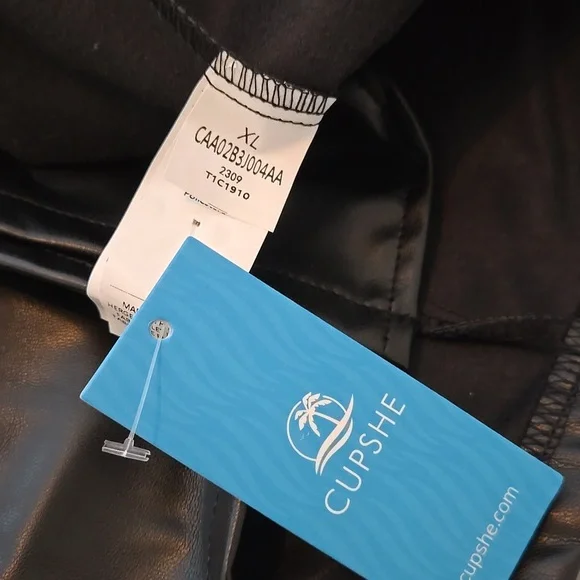 🍉 NWT Cupshe Vegan Leather Black Skirt XL - Picture 7 of 8